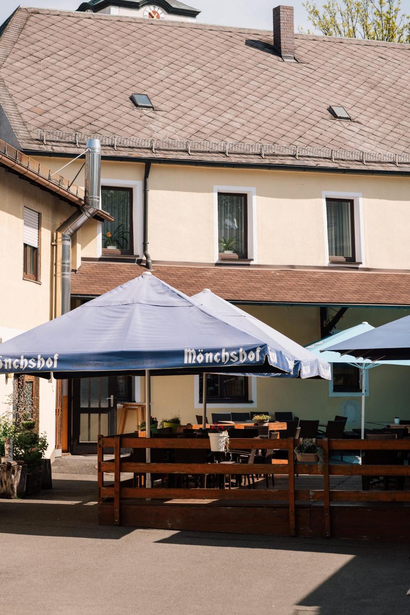 Hotel Weisses Ross Коннерсройт Экстерьер фото